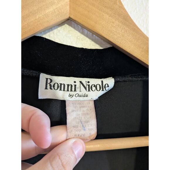 Vintage ronni Nicole black velvet cardigan size 8 - Picture 3 of 6